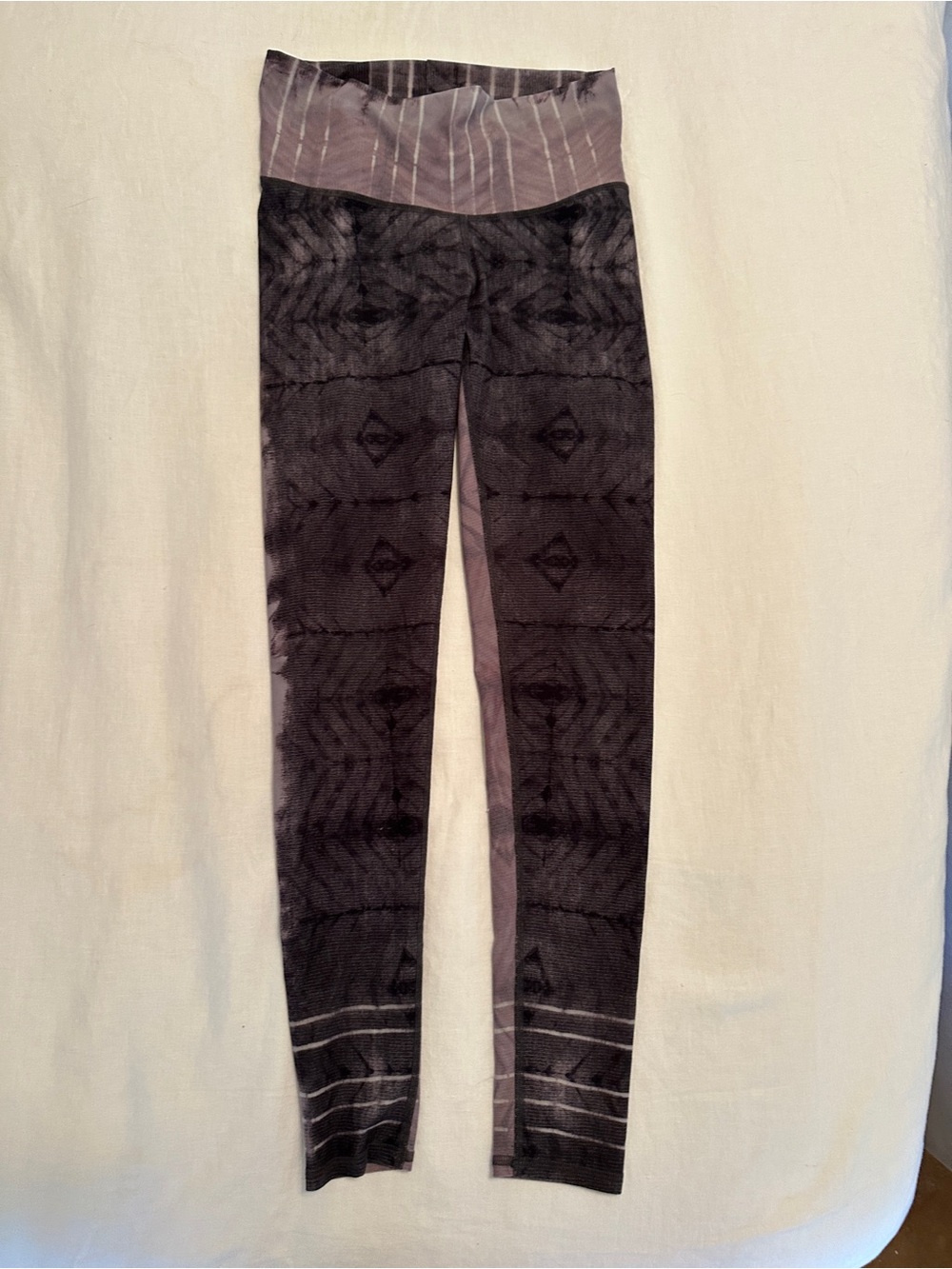 Niyama Sol Mauve & Dark Purple Tribal Patterned Leggings - Picture 3 of 3
